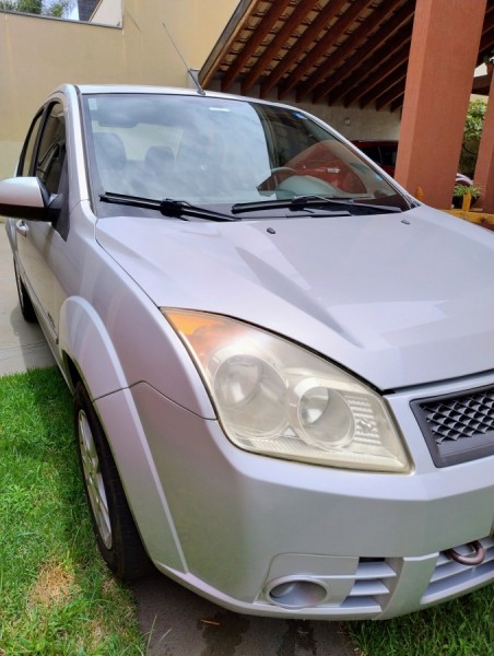 Ve�culo: Ford - Fiesta Sedan - 1.6 Class 4P.  em Ribeir�o Preto