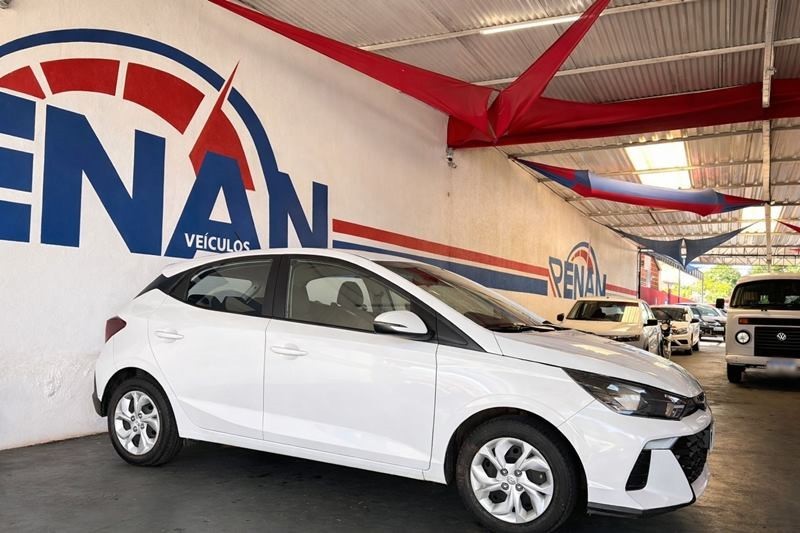 Ve�culo: Hyundai - HB 20 - Comfort Plus 1.0 Mec. 12V 4P.  em Cravinhos
