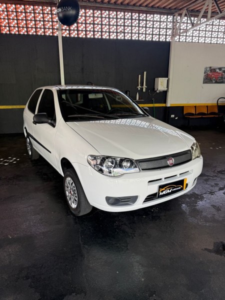 Ve�culo: Fiat - Palio - 1.0 2P.  em Ribeir�o Preto