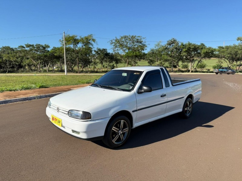 Ve�culo: Volkswagen - Saveiro - CL 1.6  em Sert�ozinho