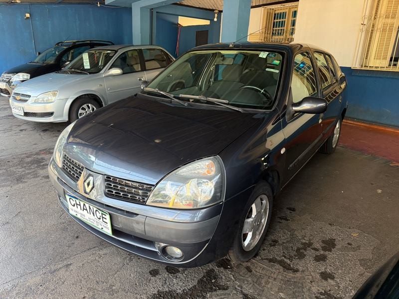 Ve�culo: Renault - Clio - 1.6 4P.  em Ribeir�o Preto