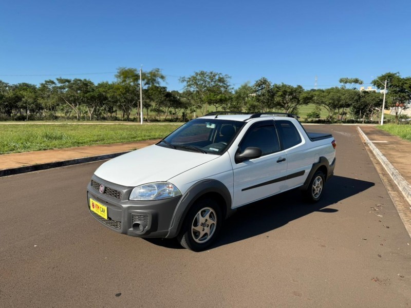 Ve�culo: Fiat - Strada - WORKING CD FLEX COMPLETO em Sert�ozinho