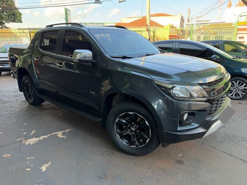 Ve�culo: Chevrolet (GM) - S-10 - Highcountry 4X4 Aut. 4P.   em Cravinhos
