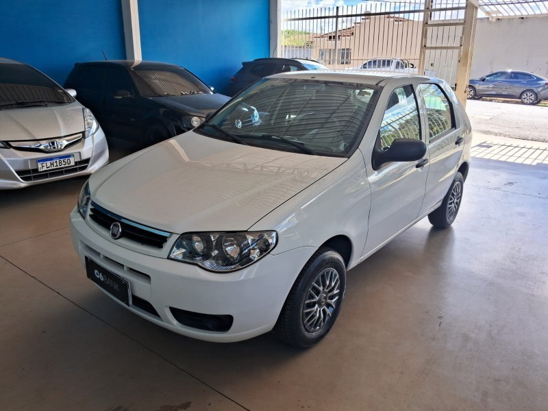 Ve�culo: Fiat - Palio - 1.0 FIRE em Brodowski