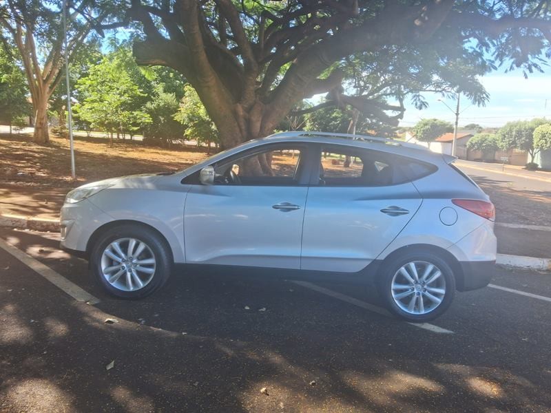 Ve�culo: Hyundai - IX 35 - 2.0 MPI 4P.  em Orl�ndia