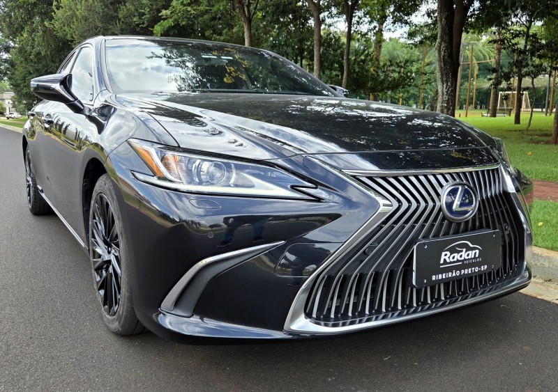 Ve�culo: Lexus - ES 300 - Lexus Es300h 2.5 16v Aut. (hybrid) em Ribeir�o Preto