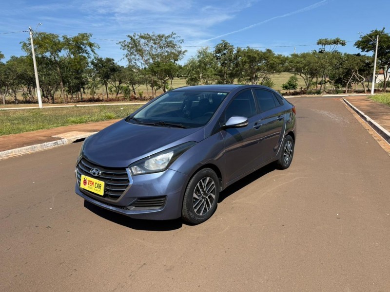 Ve�culo: Hyundai - HB 20 - SEDAN CONFORT FLEX COMPLETO em Sert�ozinho