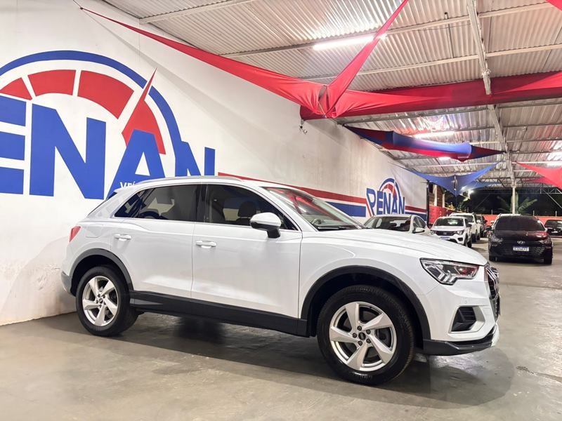 Ve�culo: Audi - Q3 - Performance 2.0 TFSI Tiptr. Quattro Aut. 4P.  em Cravinhos