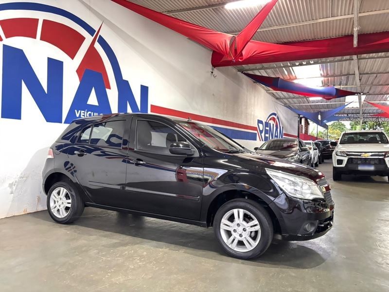 Ve�culo: Chevrolet (GM) - Agile - LTZ 1.4 MPFI 8V 4P. em Cravinhos
