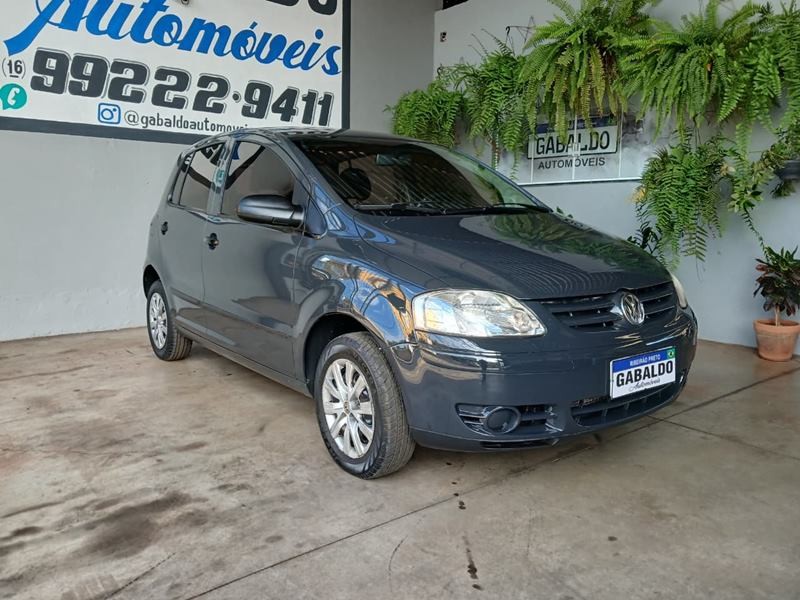 Ve�culo: Volkswagen - Fox - 1.0 4P. em Ribeir�o Preto
