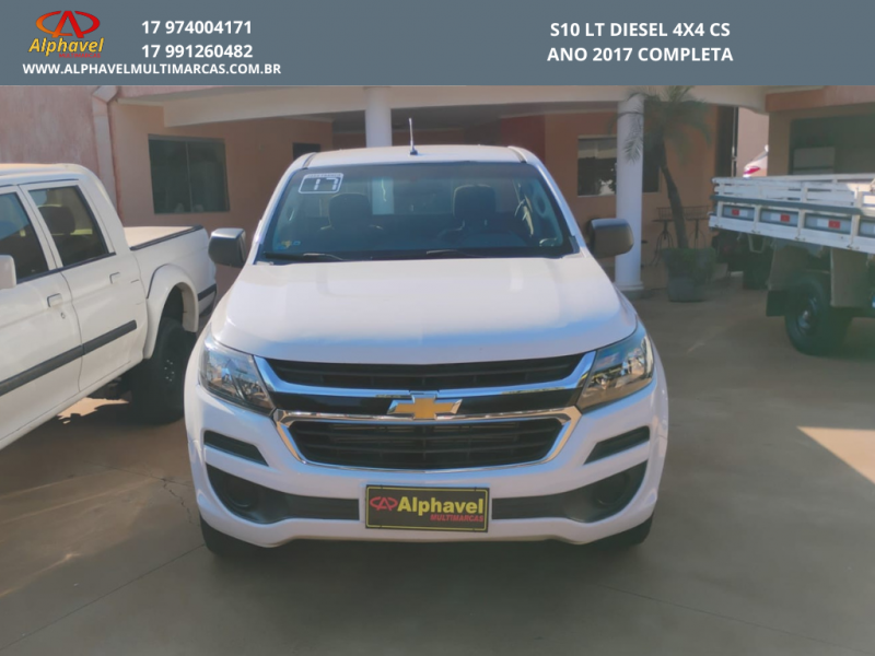 Ve�culo: Chevrolet (GM) - S-10 - S10 LS 4X4 CS DIESEL2P MANUAL em Bebedouro