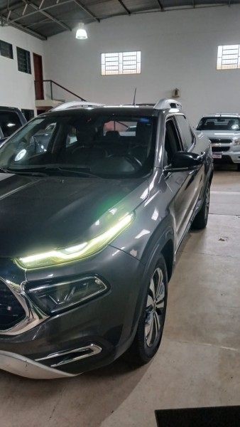 Ve�culo: Fiat - Toro - Volcano 4X4 Aut. 4P.   em Sales Oliveira