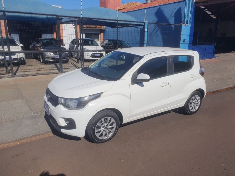 Ve�culo: Fiat - Mobi - Like 1.0 Completo em Ribeir�o Preto
