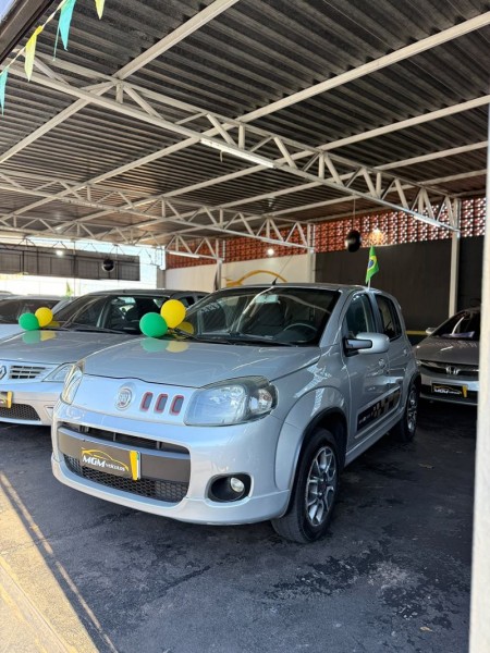 Ve�culo: Fiat - Uno - 1.4 Sporting 4P.  em Ribeir�o Preto