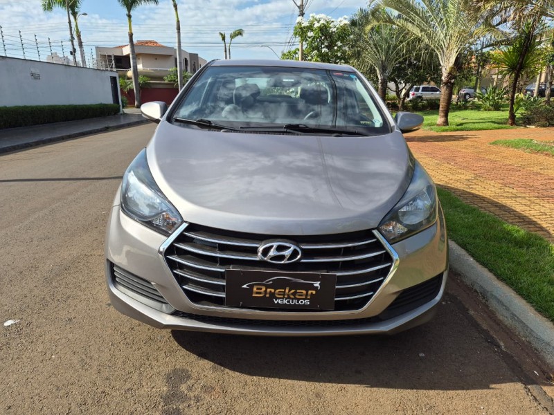 Ve�culo: Hyundai - HB 20 Sedan - 1.6 S em Sert�ozinho