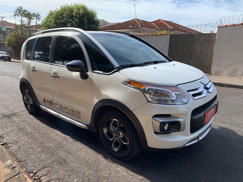 Ve�culo: Citroen - Air Cross - 1.6 Aut. 4P.  em Ribeir�o Preto