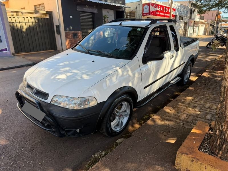 Ve�culo: Fiat - Strada - Adventure 1.6 2P.  em Cravinhos