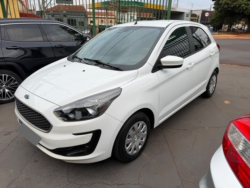 Ve�culo: Ford - Ka - SE 1.0 4P.  em Cravinhos