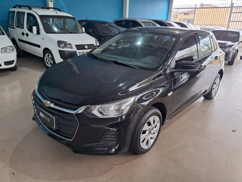 Ve�culo: Chevrolet (GM) - Onix - 1.0 LT1 em Brodowski