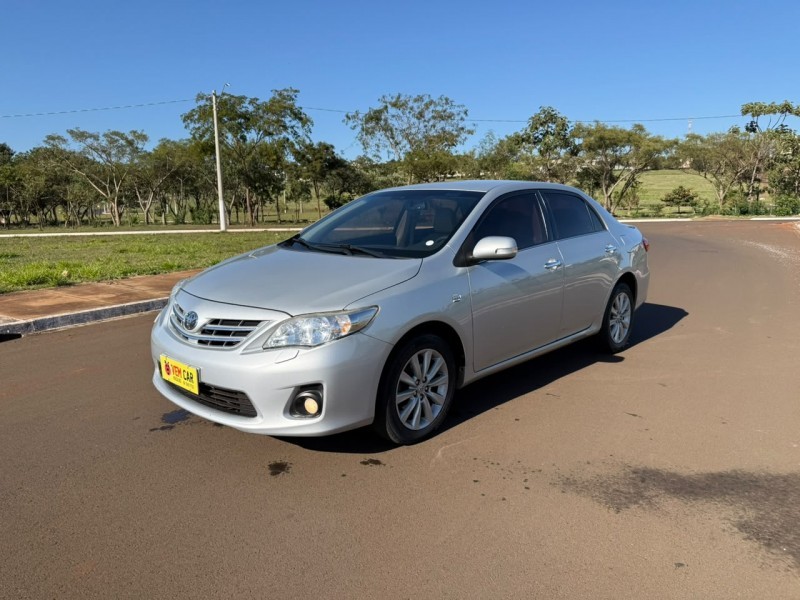 Ve�culo: Toyota - Corolla - ALTIS 2.0 FLEX AUTOMATICO em Sert�ozinho