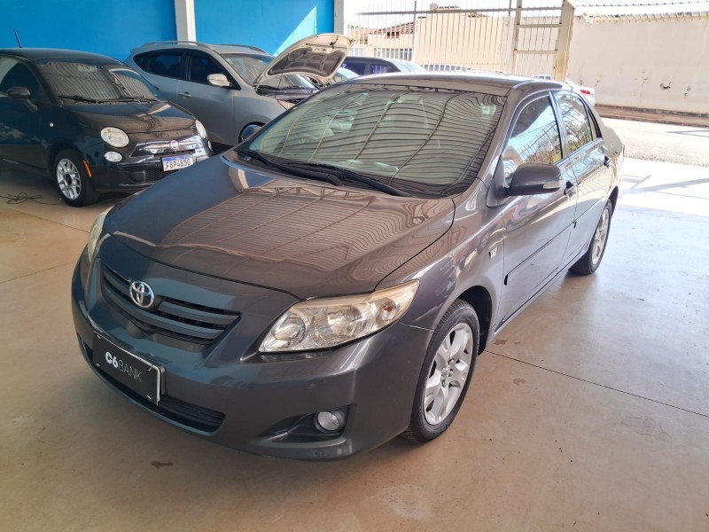 Ve�culo: Toyota - Corolla - 1.8 XEI MANUAL em Brodowski