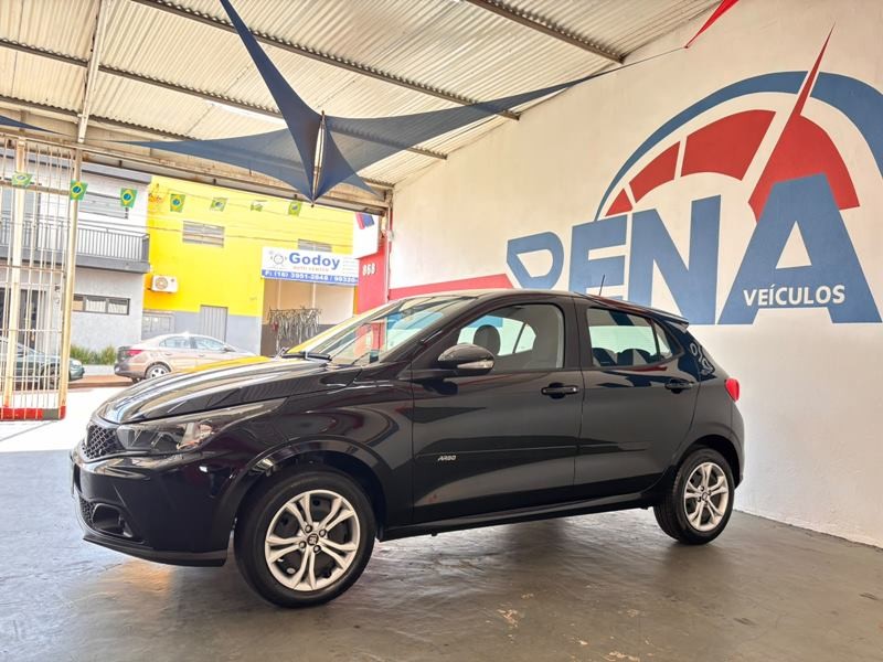 Ve�culo: Fiat - Argo - Drive 1.0 6V 4P.  em Cravinhos