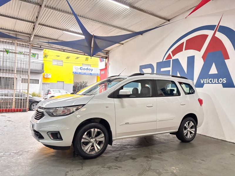 Ve�culo: Chevrolet (GM) - Spin - Premier 1.8 8V 7L Econo.Flex Aut. 4P.  em Cravinhos