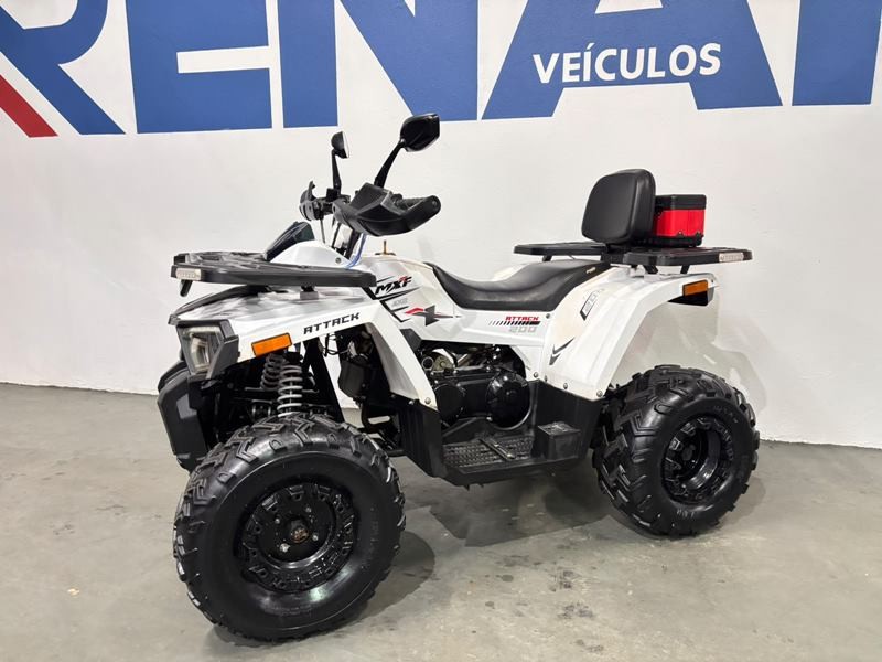 Ve�culo: Quadriciclo - Quadriciclo - MXF Attack 4X2 200cc Aut. CVT   em Cravinhos