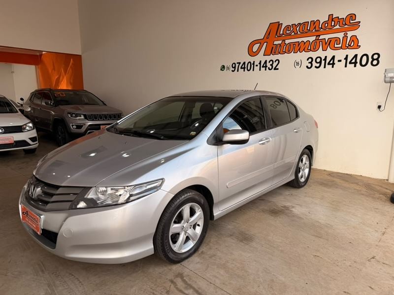 Ve�culo: Honda - City - LX 1.5 Aut. 4P.  em Ribeir�o Preto