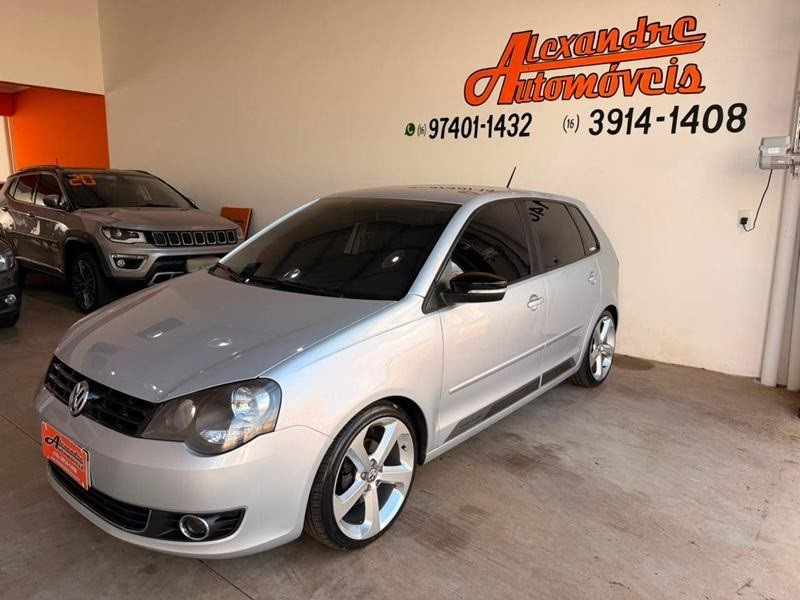 Ve�culo: Volkswagen - Polo Hatch - Sportline 1.6 4P.  em Ribeir�o Preto