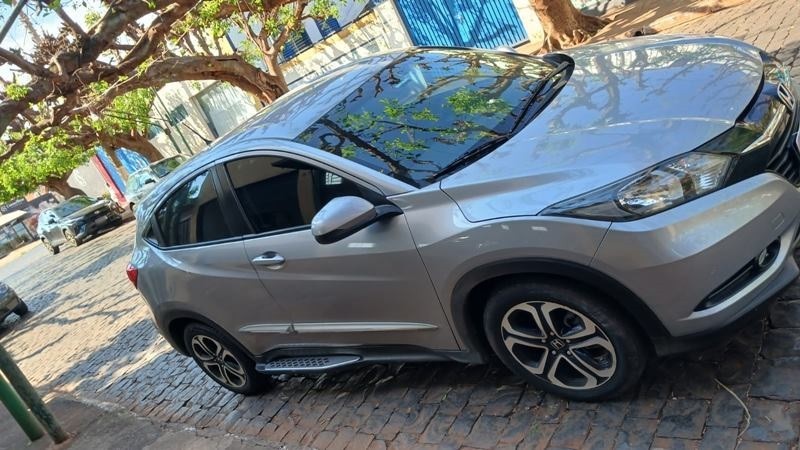 Ve�culo: Honda - HRV - LXL 1.8 4P. em Sales Oliveira