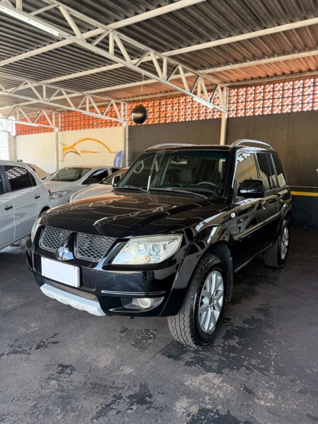 Ve�culo: Mitsubishi - Pajero - TR4 2WD 2.0 4P.  em Ribeir�o Preto