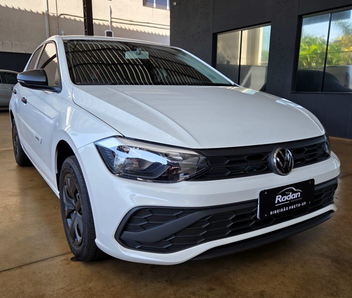Ve�culo: Volkswagen - Polo Hatch - Volkswagen Track 1.0 Flex 12v 5p em Ribeir�o Preto