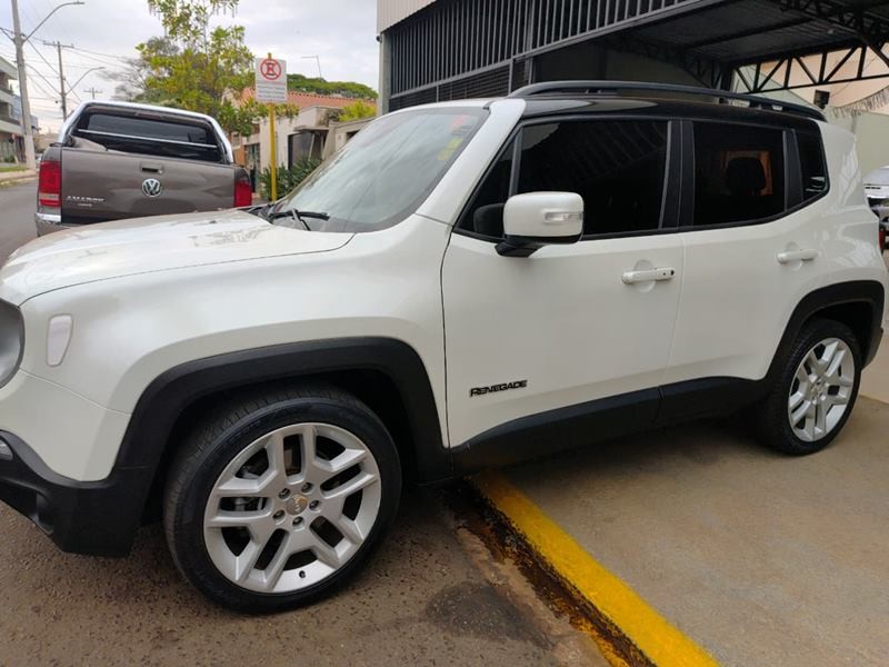 Ve�culo: Jeep - Renegade - Limited Aut. 4P.  em Orl�ndia