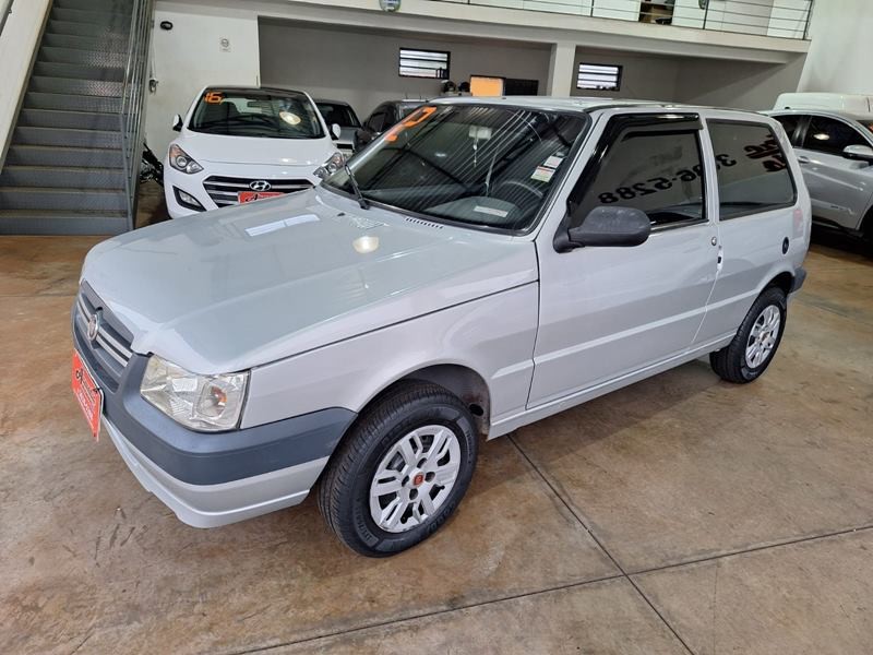 Ve�culo: Fiat - Uno - Mile 1.0 2P.  em Ribeir�o Preto