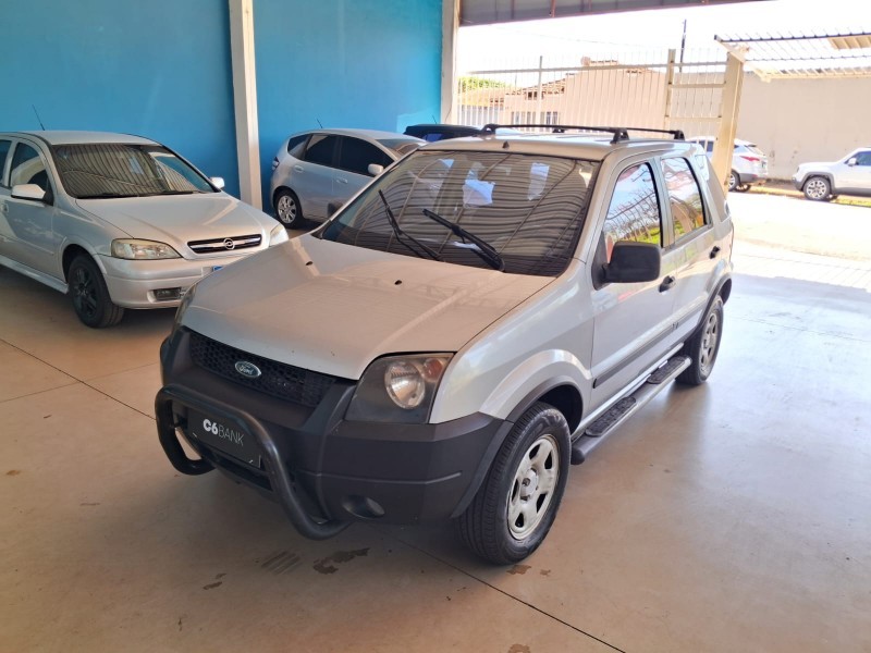 Ve�culo: Ford - EcoSport - XLS 1.6  em Brodowski