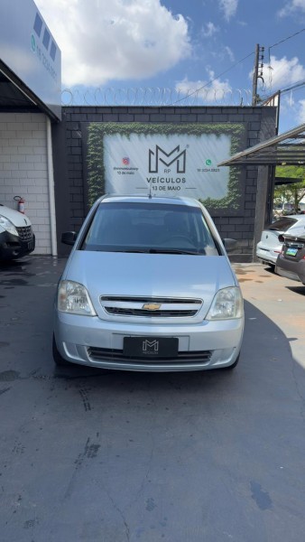 Ve�culo: Chevrolet (GM) - Meriva - 1.4 Joy em Ribeir�o Preto
