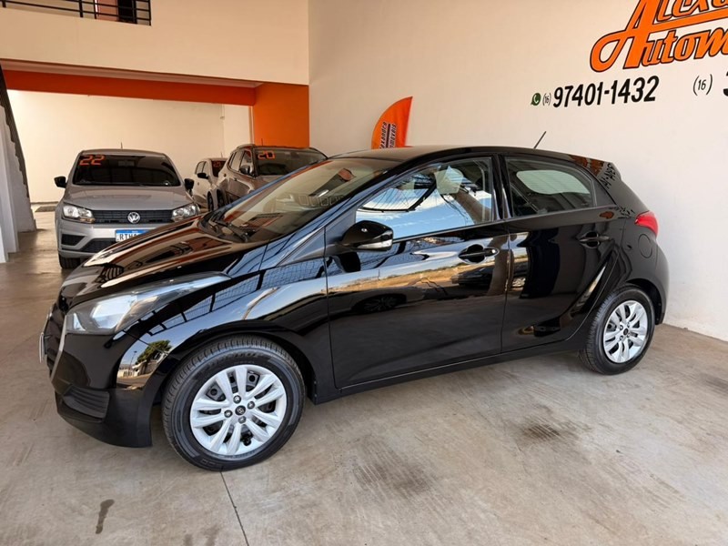 Ve�culo: Hyundai - HB 20 - Comfort Plus 1.6 Aut. 4P.  em Ribeir�o Preto