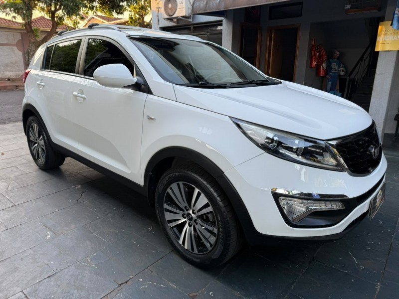 Ve�culo: Kia - Sportage - LX2 OFFG4 em Brodowski