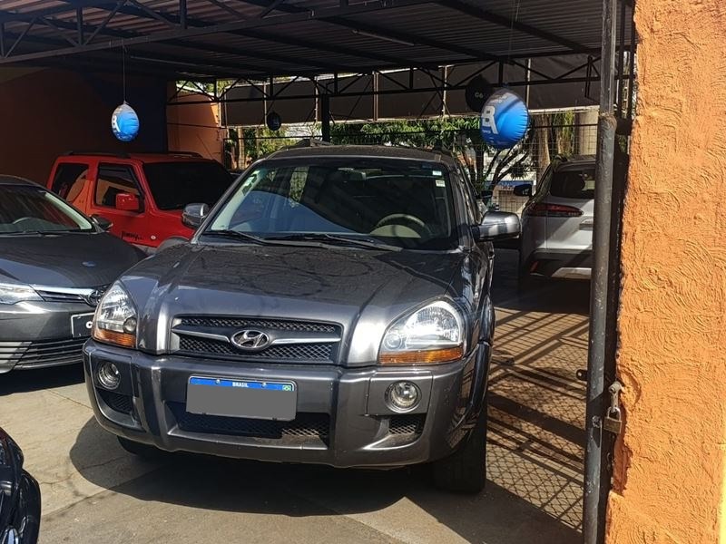 Ve�culo: Hyundai - Tucson - Aut. 4P.  em Ribeir�o Preto