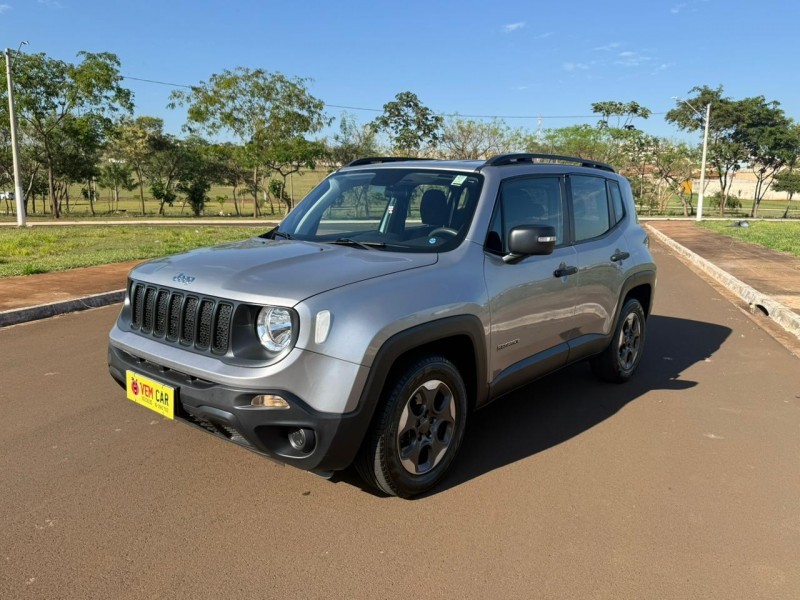 Ve�culo: Jeep - Renegade - SPORT FLEX AUTOMATICO COMPLETO em Sert�ozinho