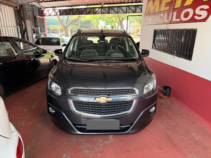 Ve�culo: Chevrolet (GM) - Spin - LT ADV 1.8 8V 4P.  em Ribeir�o Preto