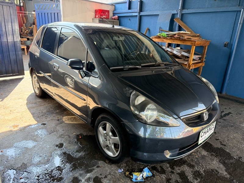 Ve�culo: Honda - Fit - 1.4 LXL 4P.  em Ribeir�o Preto