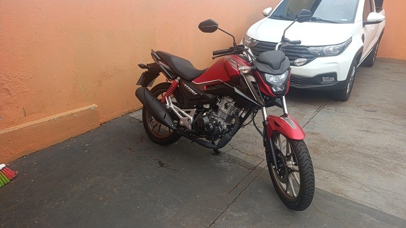 Ve�culo: Honda - CG Titan - Serie 50 Anos  em Ribeir�o Preto