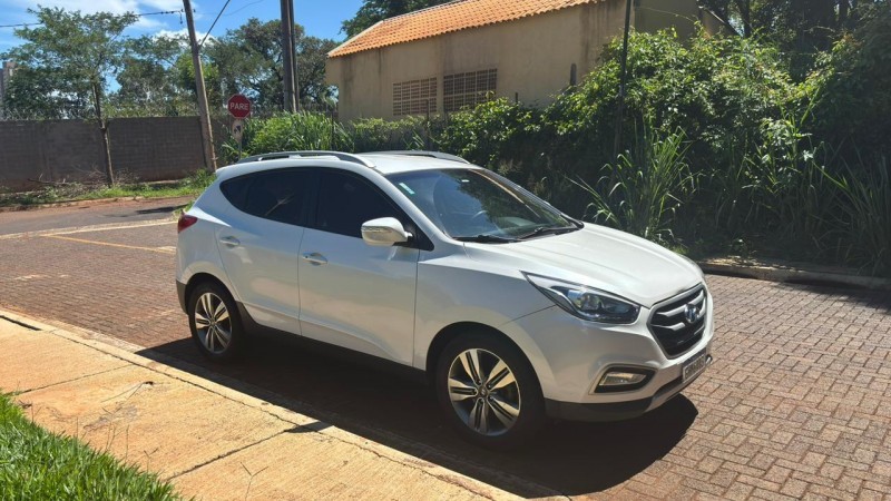 Ve�culo: Hyundai - IX 35 - GL em Ribeir�o Preto