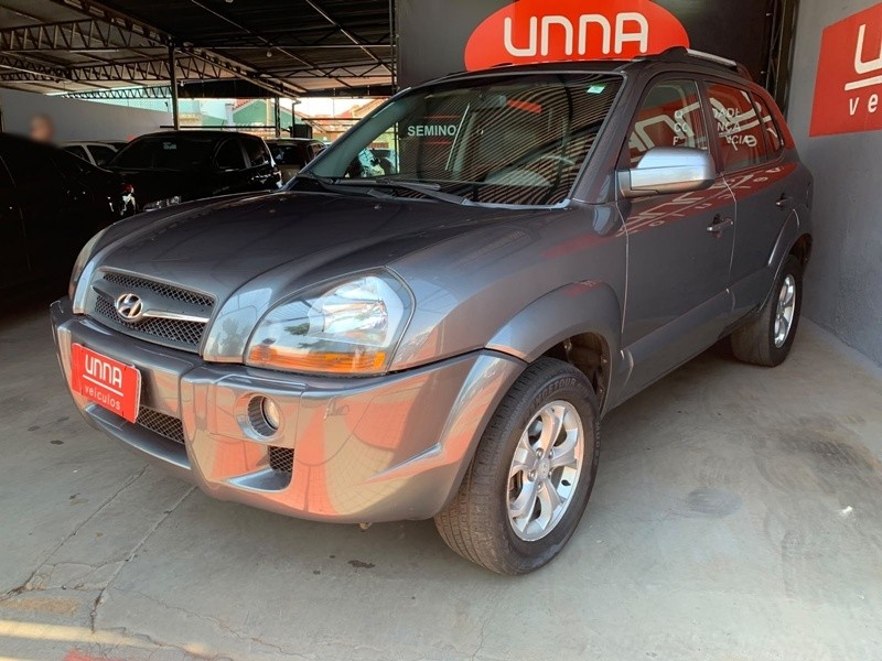 Ve�culo: Hyundai - Tucson - 2.0 GLS 4P.  em Ribeir�o Preto