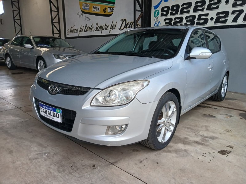 Ve�culo: Hyundai - I 30 - 2.0 em Ribeir�o Preto
