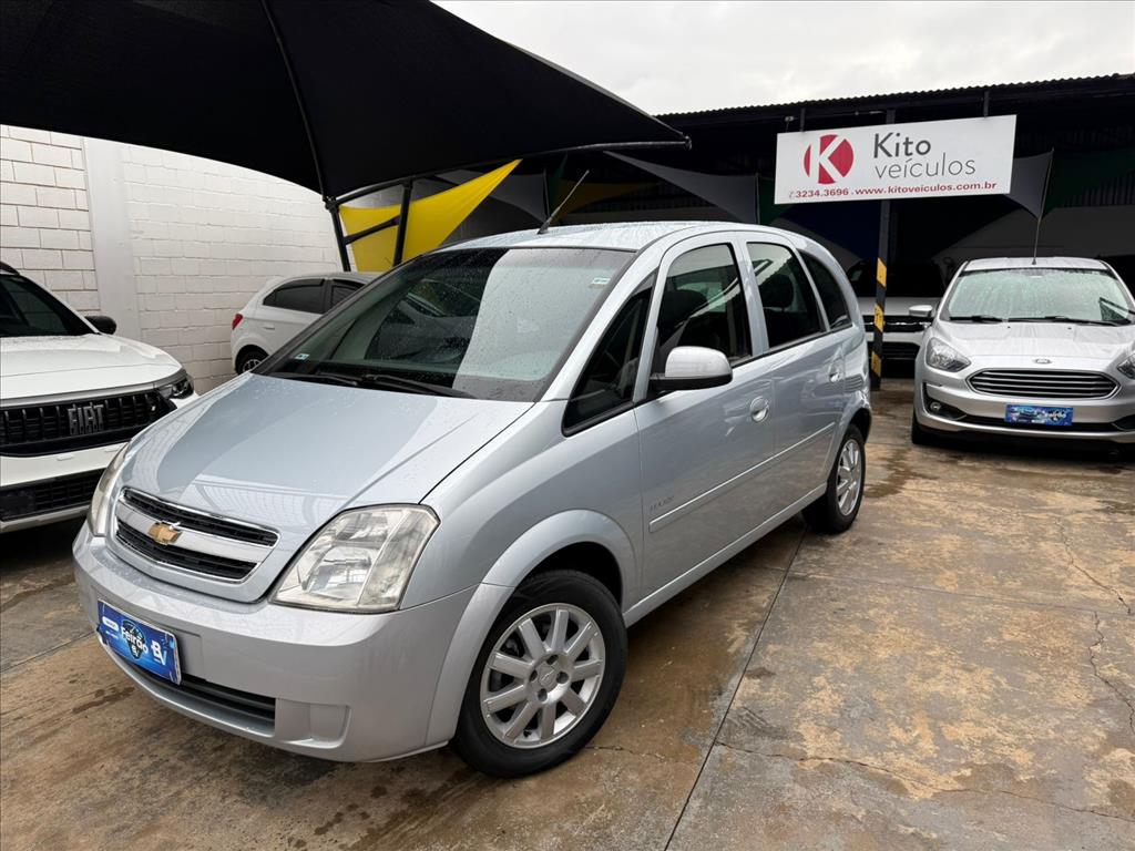 Ve�culo: Chevrolet (GM) - Meriva - 1.4 MPFI MAXX 8V ECONO.FLEX 4P MANUAL em Ribeir�o Preto