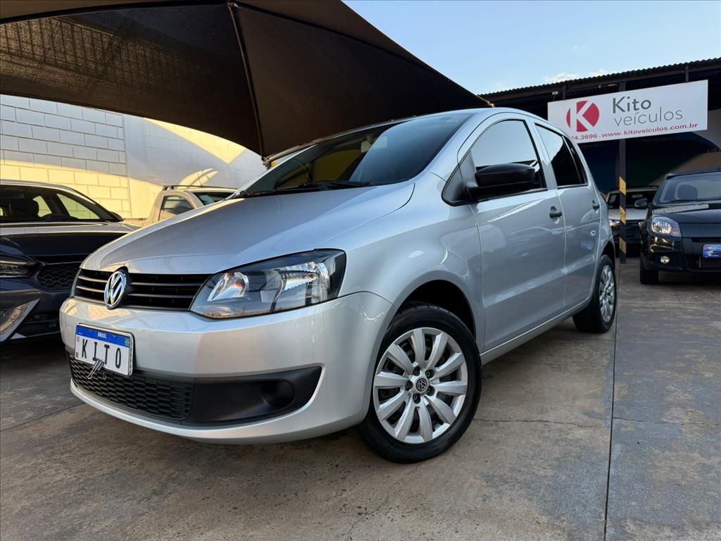 Ve�culo: Volkswagen - Fox - 1.0 MI 8V FLEX 4P MANUAL em Ribeir�o Preto
