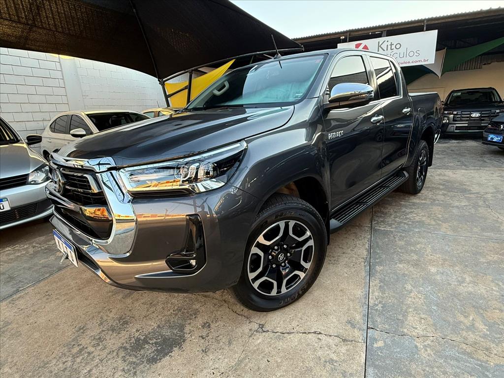 Ve�culo: Toyota - Hilux - 2.8 D-4D TURBO DIESEL CD SRX 4X4 AUTOM�TICO em Ribeir�o Preto